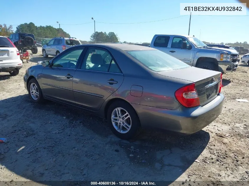 2004 Toyota Camry Le VIN: 4T1BE32KX4U932842 Lot: 40608136