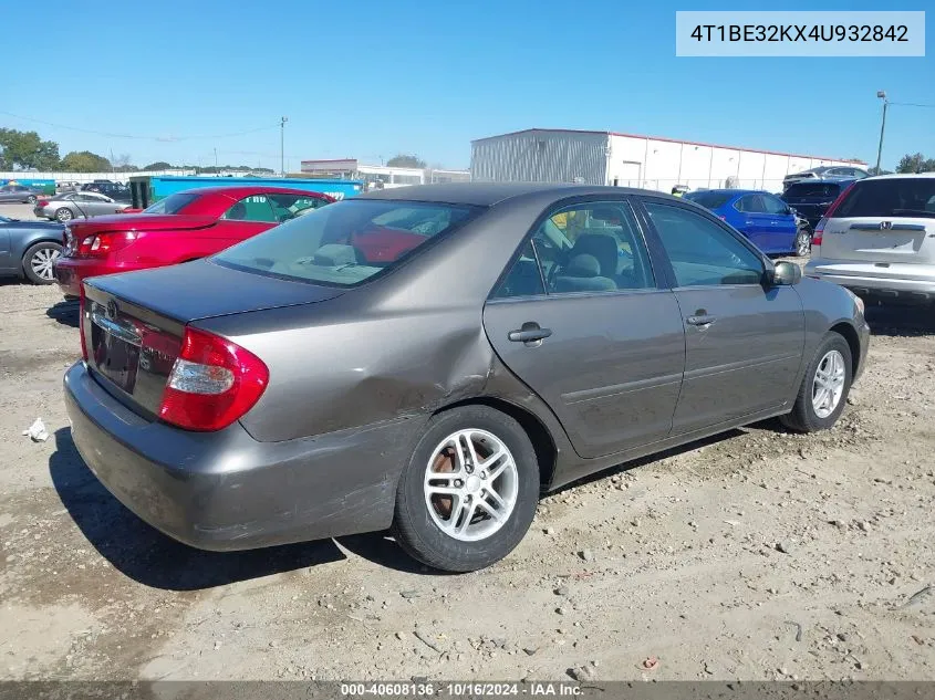 2004 Toyota Camry Le VIN: 4T1BE32KX4U932842 Lot: 40608136