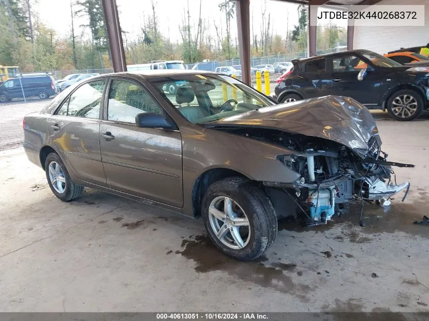 2004 Toyota Camry Le VIN: JTDBE32K440268372 Lot: 40613051