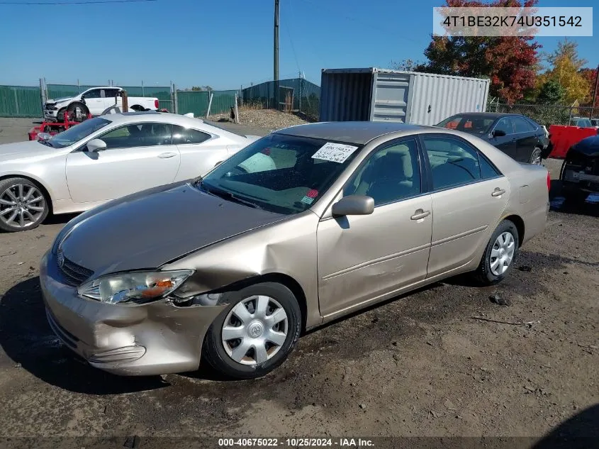 2004 Toyota Camry Le VIN: 4T1BE32K74U351542 Lot: 40675022