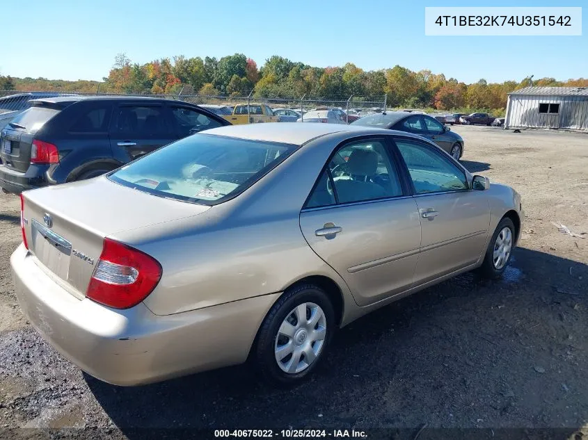 2004 Toyota Camry Le VIN: 4T1BE32K74U351542 Lot: 40675022