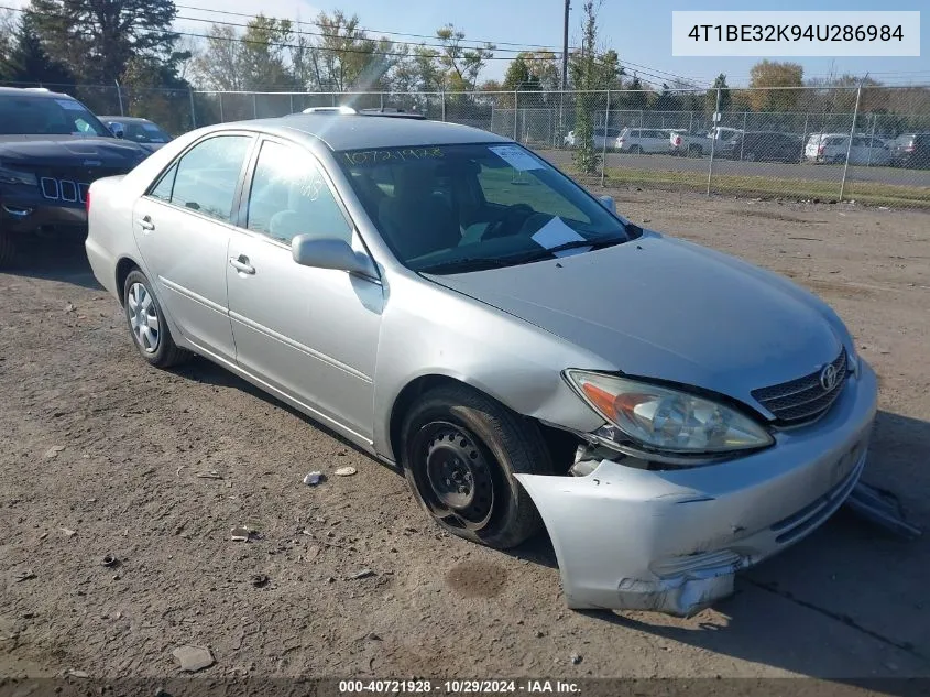 2004 Toyota Camry Le VIN: 4T1BE32K94U286984 Lot: 40721928