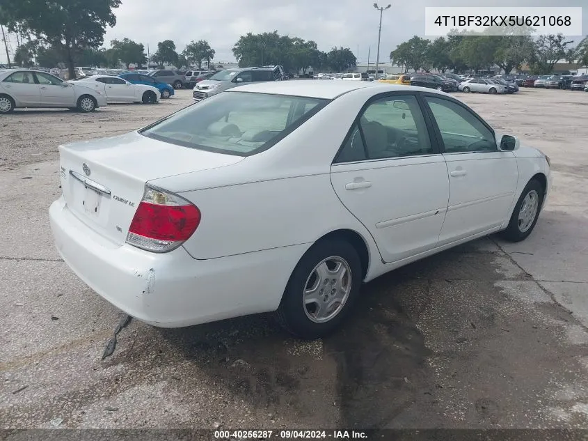 2005 Toyota Camry Le V6 VIN: 4T1BF32KX5U621068 Lot: 40633632