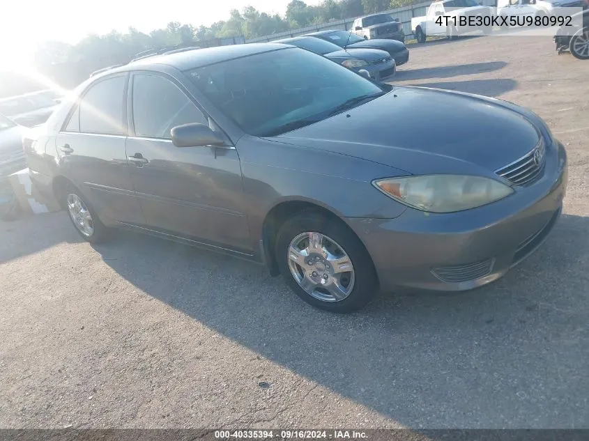 2005 Toyota Camry Le VIN: 4T1BE30KX5U980992 Lot: 40335394