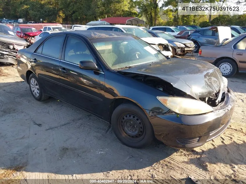 2005 Toyota Camry Le VIN: 4T1BE32K75U391623 Lot: 40402947