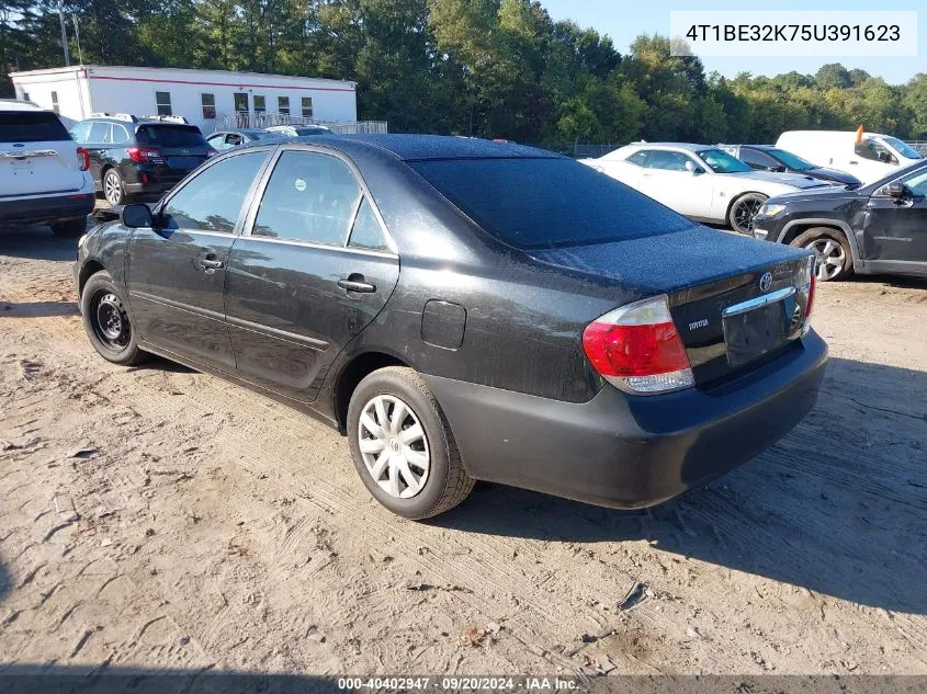 2005 Toyota Camry Le VIN: 4T1BE32K75U391623 Lot: 40402947