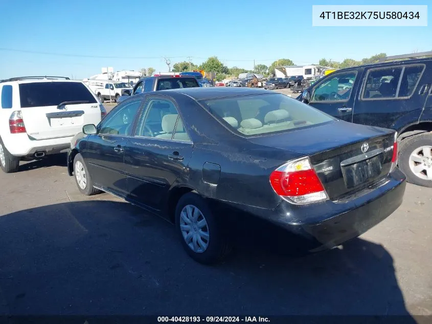 2005 Toyota Camry Le VIN: 4T1BE32K75U580434 Lot: 40428193