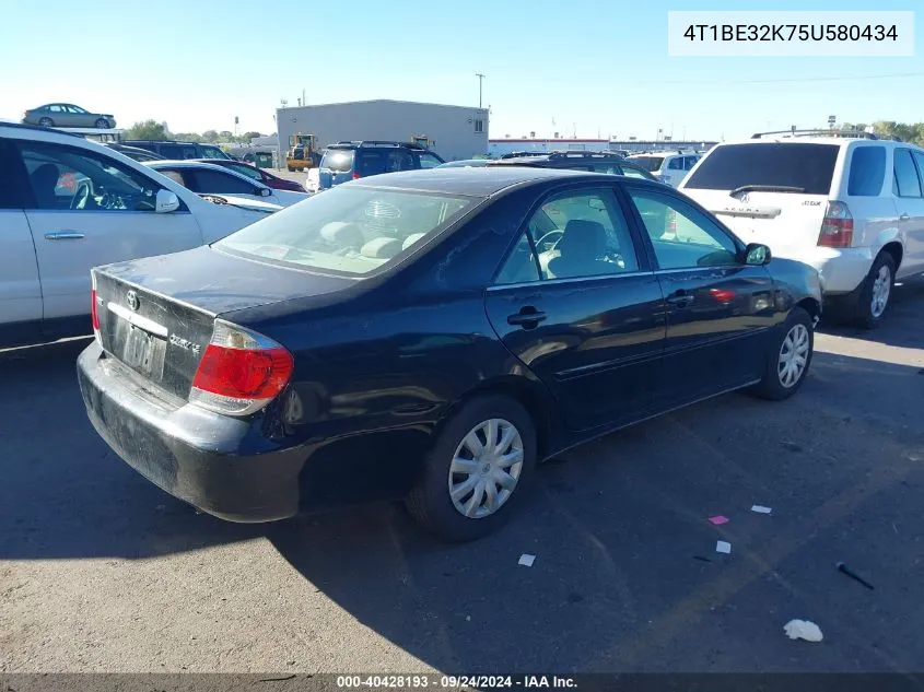 2005 Toyota Camry Le VIN: 4T1BE32K75U580434 Lot: 40428193