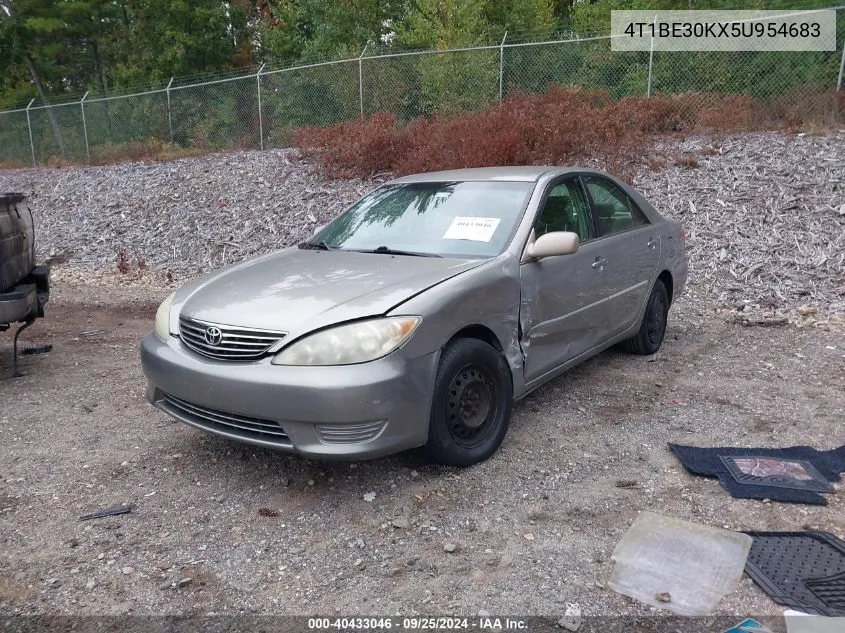 2005 Toyota Camry Le VIN: 4T1BE30KX5U954683 Lot: 40433046