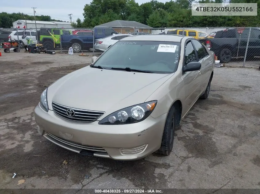 2005 Toyota Camry Le VIN: 4TBE32K05U552166 Lot: 40438325