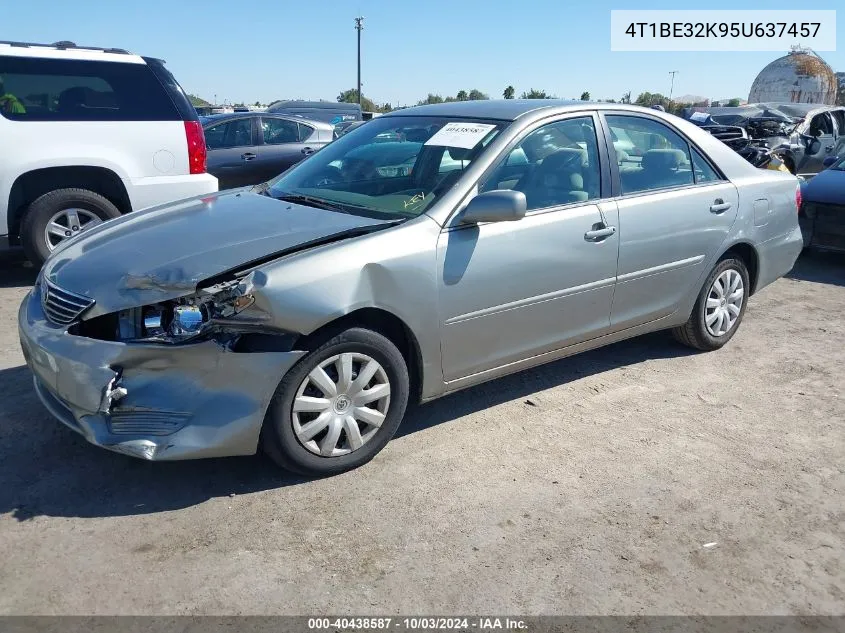 2005 Toyota Camry Le VIN: 4T1BE32K95U637457 Lot: 40438587