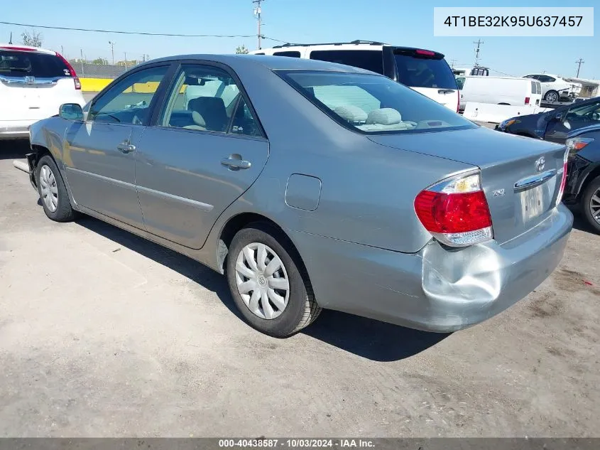 2005 Toyota Camry Le VIN: 4T1BE32K95U637457 Lot: 40438587