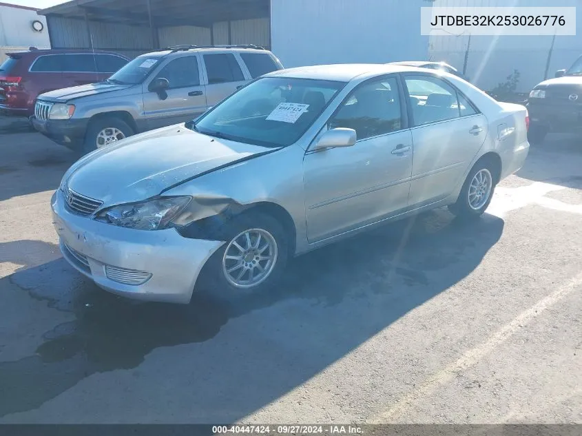 2005 Toyota Camry Le VIN: JTDBE32K253026776 Lot: 40447424