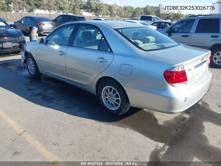 2005 Toyota Camry Le VIN: JTDBE32K253026776 Lot: 40447424