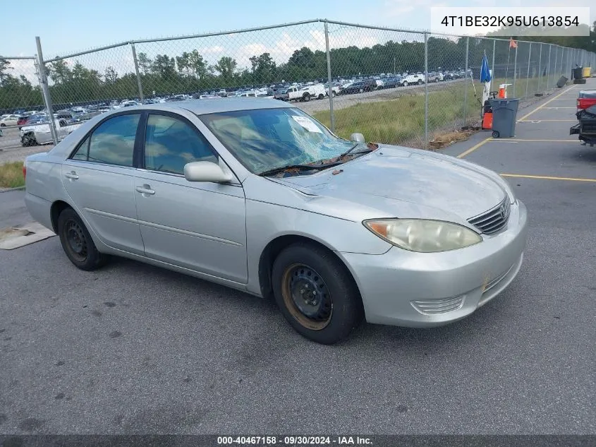 2005 Toyota Camry Le/Xle/Se VIN: 4T1BE32K95U613854 Lot: 40467158