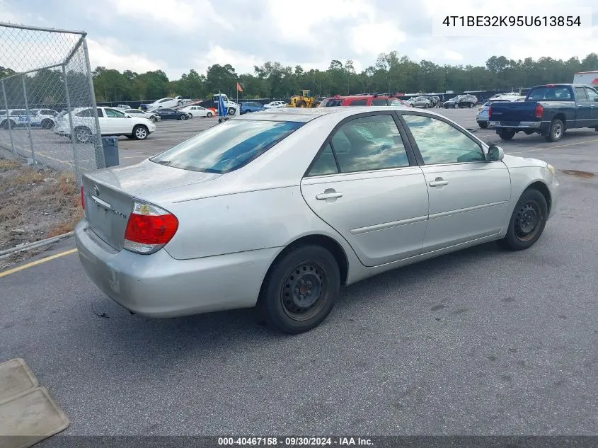 2005 Toyota Camry Le/Xle/Se VIN: 4T1BE32K95U613854 Lot: 40467158