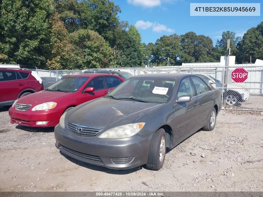 2005 Toyota Camry Le VIN: 4T1BE32K85U945669 Lot: 40477425