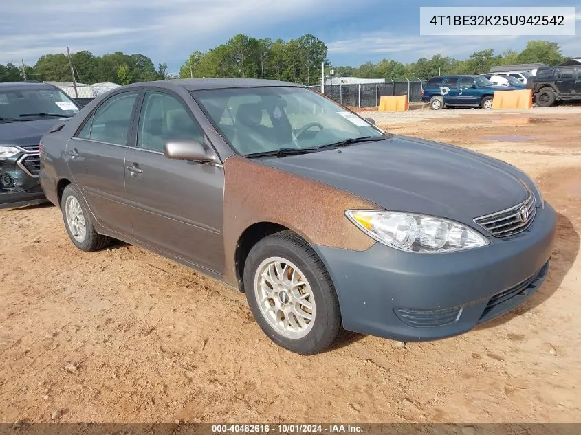 2005 Toyota Camry Le VIN: 4T1BE32K25U942542 Lot: 40482616