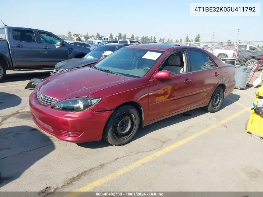 2005 Toyota Camry Le VIN: 4T1BE32K05U411792 Lot: 40482780