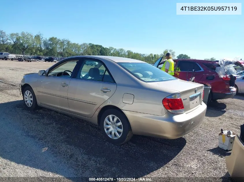 2005 Toyota Camry Le VIN: 4T1BE32K05U957119 Lot: 40512478