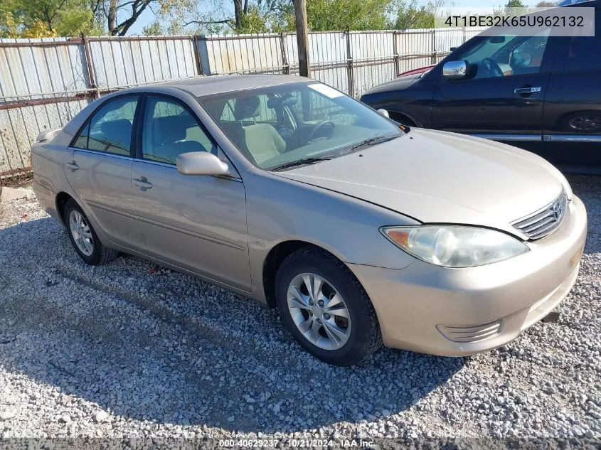 2005 Toyota Camry Le VIN: 4T1BE32K65U962132 Lot: 40629237