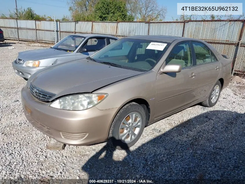 2005 Toyota Camry Le VIN: 4T1BE32K65U962132 Lot: 40629237