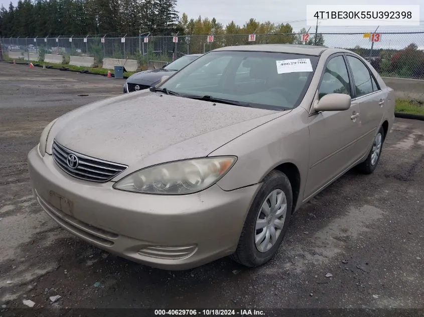 2005 Toyota Camry Le VIN: 4T1BE30K55U392398 Lot: 40629706