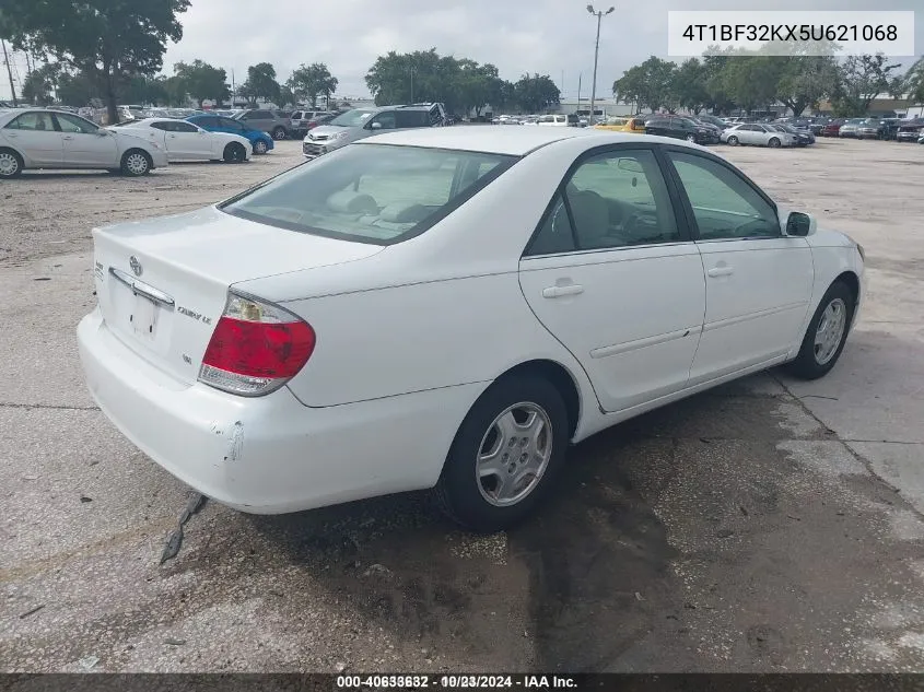 2005 Toyota Camry Le V6 VIN: 4T1BF32KX5U621068 Lot: 40633632