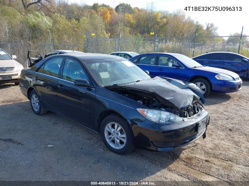 2005 Toyota Camry Le VIN: 4T1BE32K75U096313 Lot: 40645813