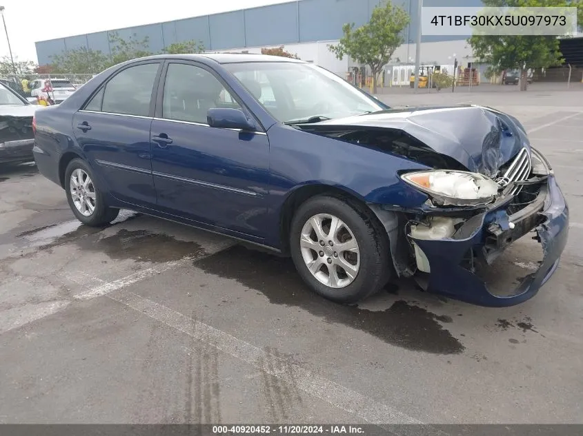 2005 Toyota Camry Xle V6 VIN: 4T1BF30KX5U097973 Lot: 40920452