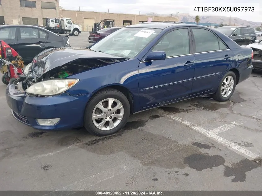 2005 Toyota Camry Xle V6 VIN: 4T1BF30KX5U097973 Lot: 40920452