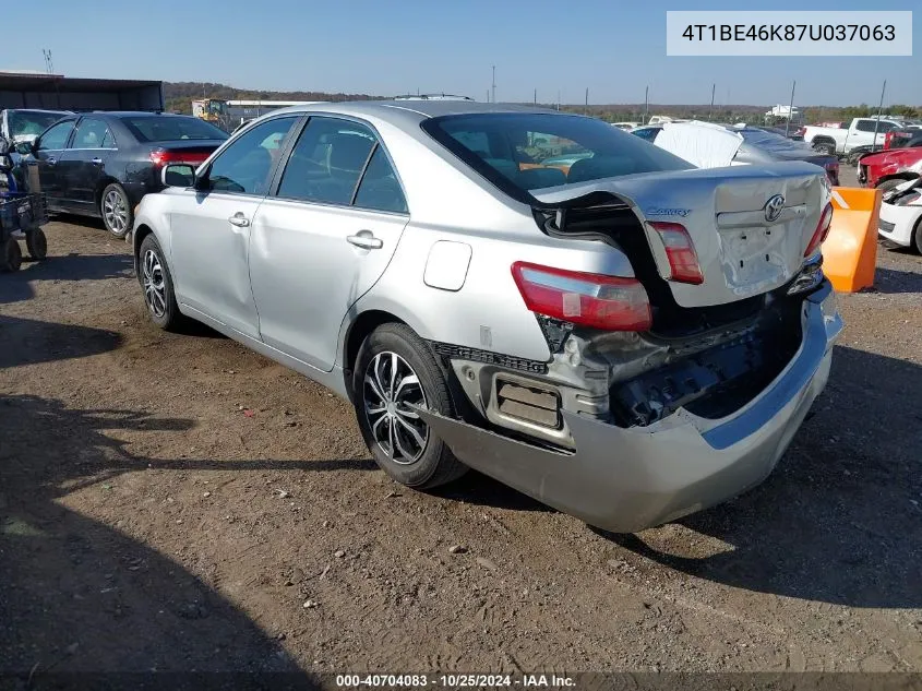 2007 Toyota Camry Le VIN: 4T1BE46K87U037063 Lot: 40704083