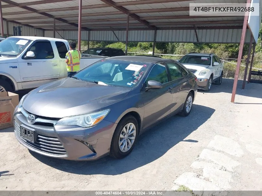 2015 Toyota Camry Le VIN: 4T4BF1FKXFR492688 Lot: 40474604