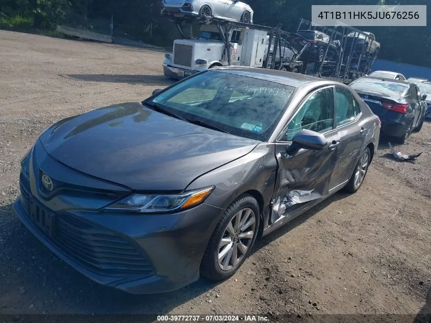 2018 Toyota Camry Le VIN: 4T1B11HK5JU676256 Lot: 39772737