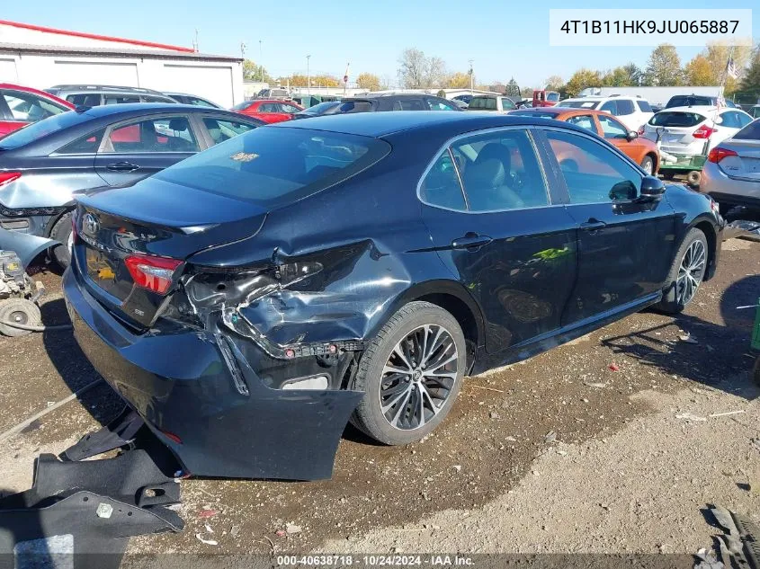 4T1B11HK9JU065887 2018 Toyota Camry Se