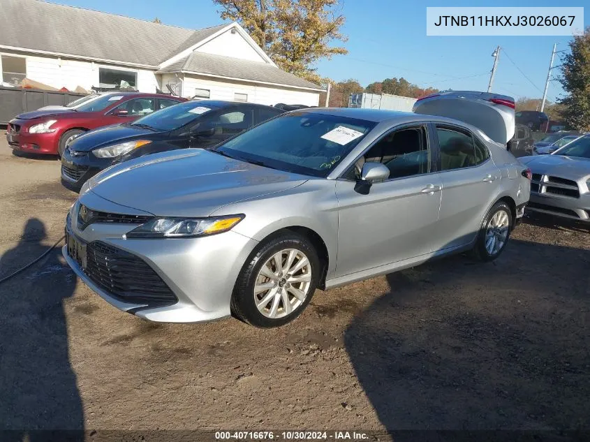 2018 Toyota Camry Le VIN: JTNB11HKXJ3026067 Lot: 40716676