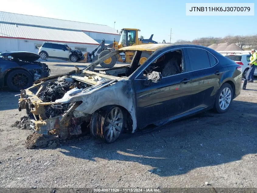 2018 Toyota Camry Le VIN: JTNB11HK6J3070079 Lot: 40871926