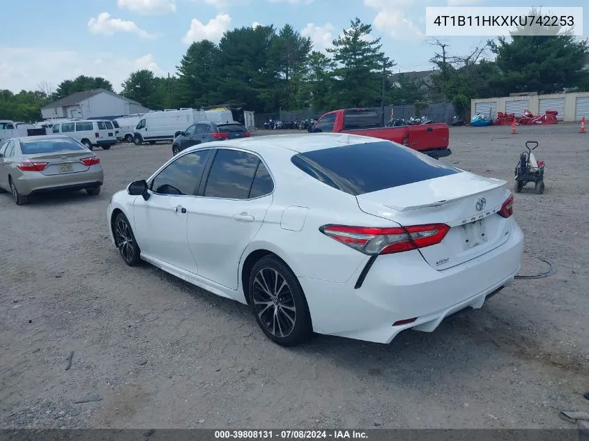 2019 Toyota Camry Se VIN: 4T1B11HKXKU742253 Lot: 39808131