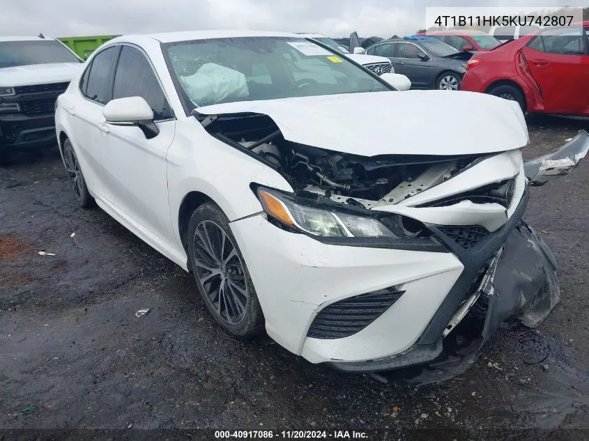 2019 Toyota Camry Se VIN: 4T1B11HK5KU742807 Lot: 40917086