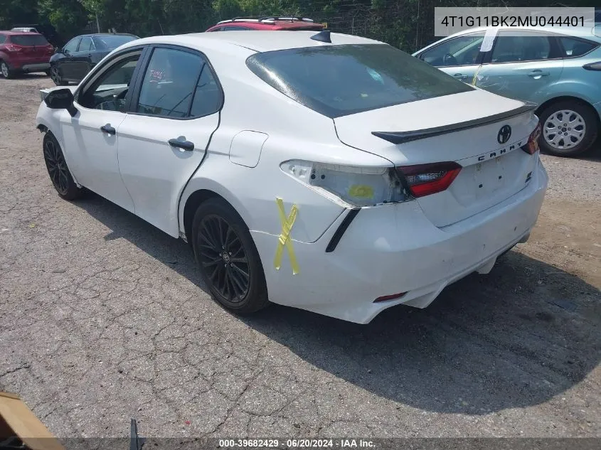 2021 Toyota Camry Se Nightshade Edition Awd VIN: 4T1G11BK2MU044401 Lot: 39682429