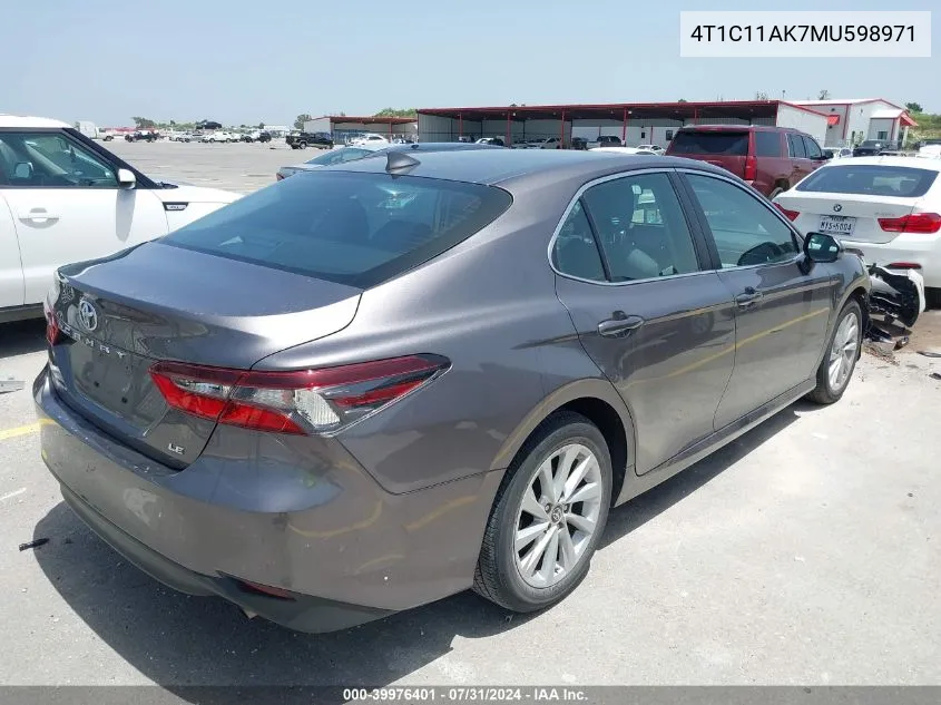 2021 Toyota Camry Le VIN: 4T1C11AK7MU598971 Lot: 39976401