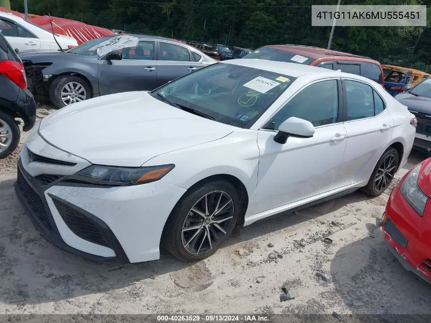 4T1G11AK6MU555451 2021 Toyota Camry Se