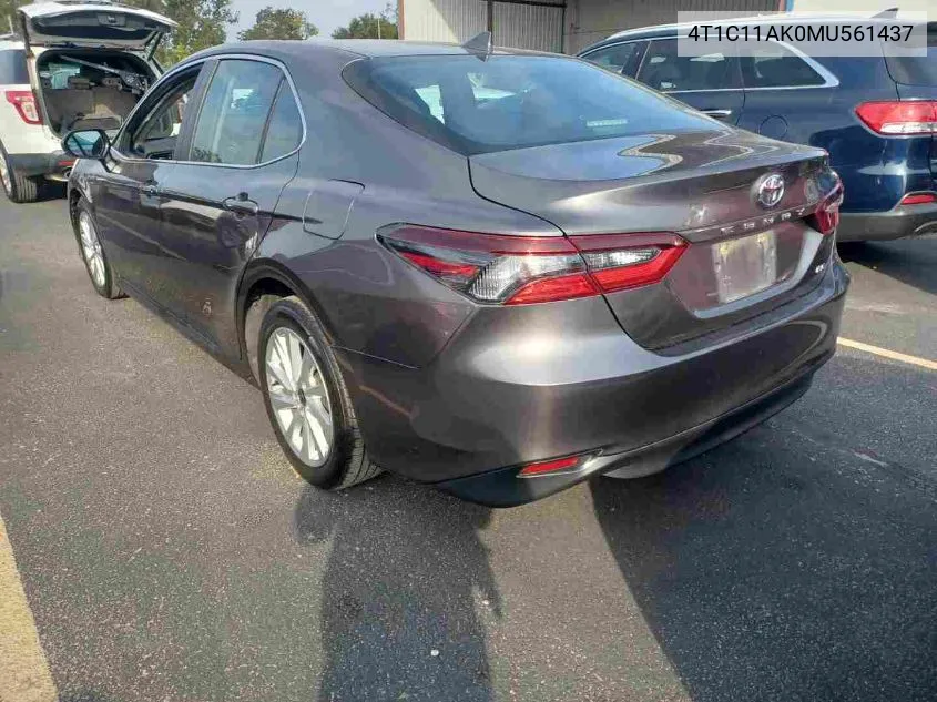 2021 Toyota Camry Le VIN: 4T1C11AK0MU561437 Lot: 40699565