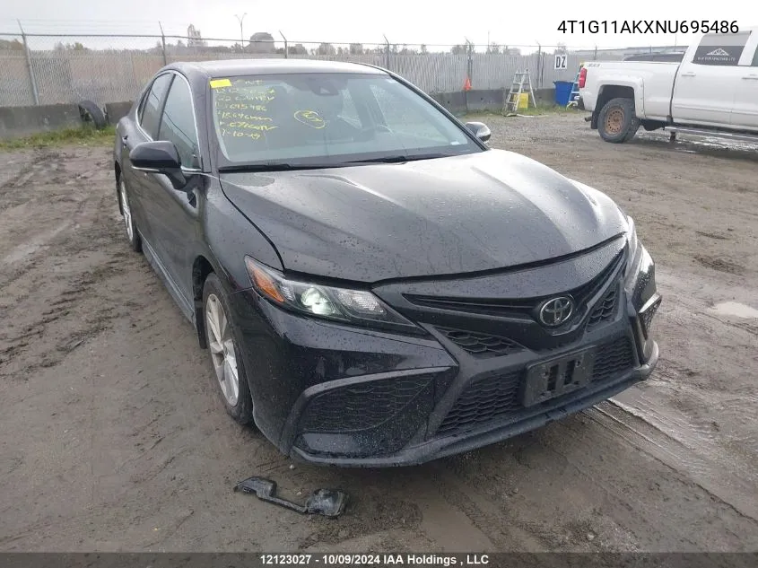 4T1G11AKXNU695486 2022 Toyota Camry Se