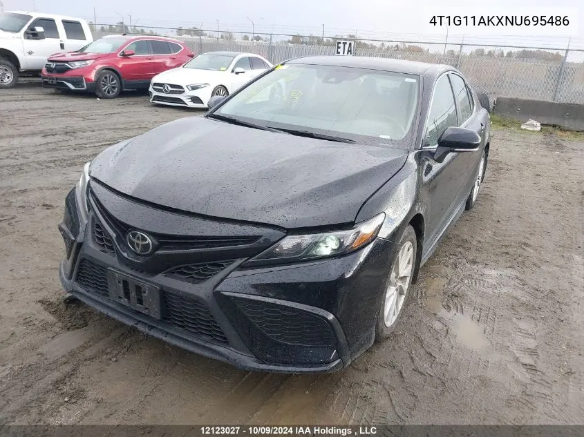 4T1G11AKXNU695486 2022 Toyota Camry Se