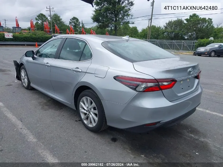 2022 Toyota Camry Le VIN: 4T1C11AKXNU642480 Lot: 39962182