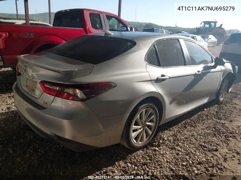 4T1C11AK7NU695279 2022 Toyota Camry Le