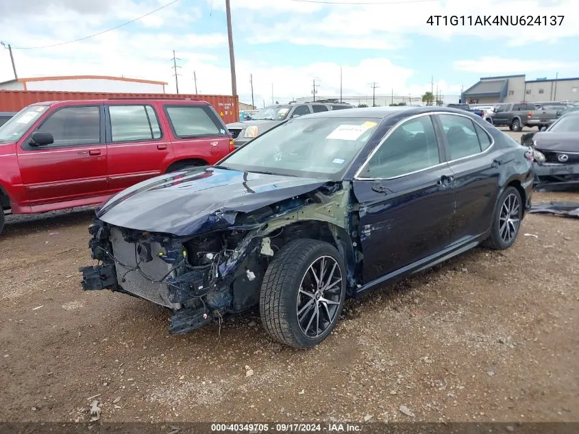 4T1G11AK4NU624137 2022 Toyota Camry Se