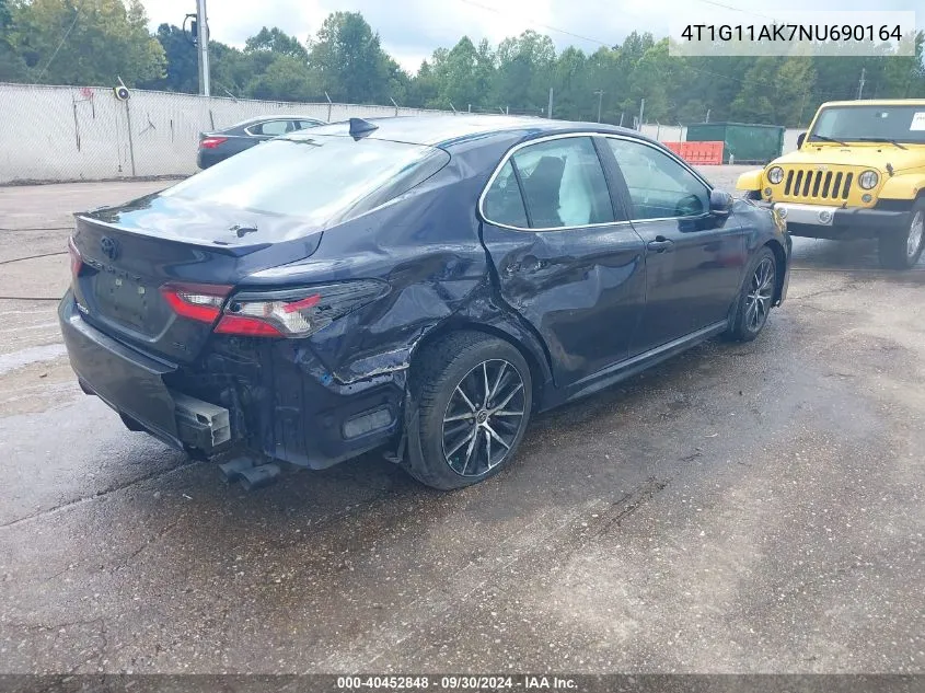 4T1G11AK7NU690164 2022 Toyota Camry Se