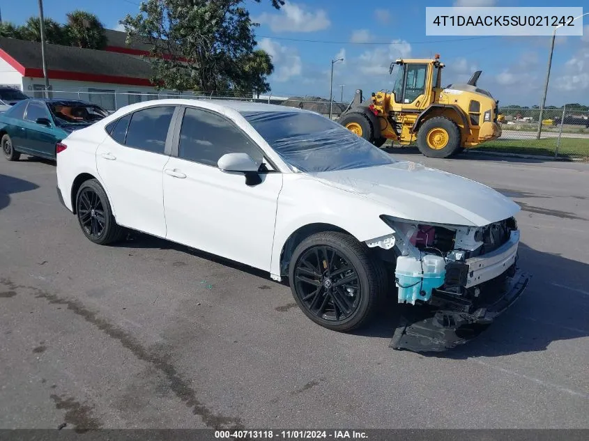 4T1DAACK5SU021242 2025 Toyota Camry Se